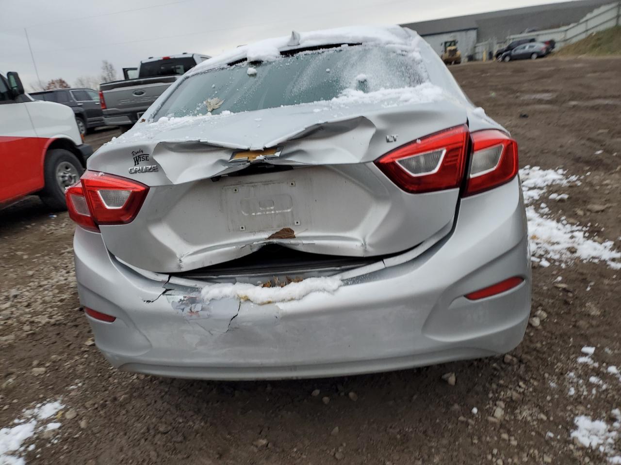 2018 Chevrolet Cruze Lt VIN: 1G1BE5SM4J7187381 Lot: 92016725