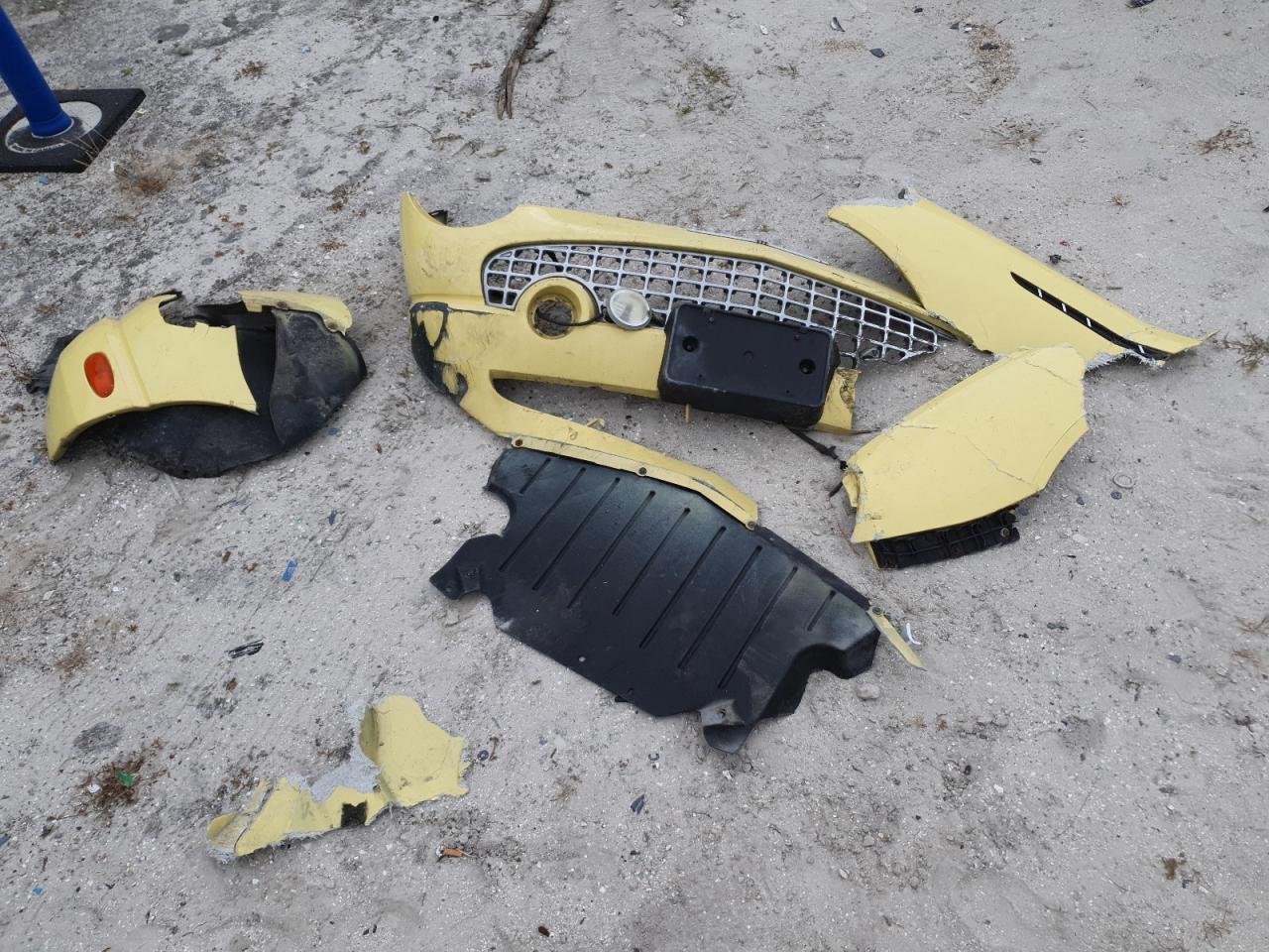 2002 Ford Thunderbird VIN: 1FAHP60A62Y113214 Lot: 91480385