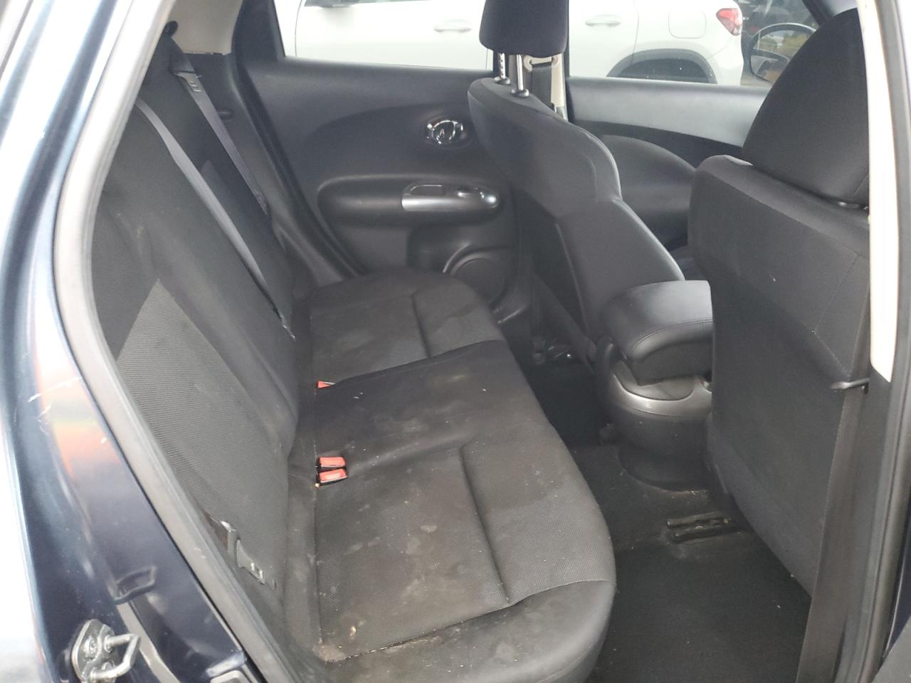 2014 Nissan Juke S VIN: JN8AF5MR0ET357827 Lot: 93056345