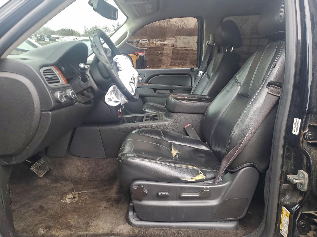 2014 Chevrolet Suburban K1500 Lt VIN: 1GNSKJE76ER210739 Lot: 94045825