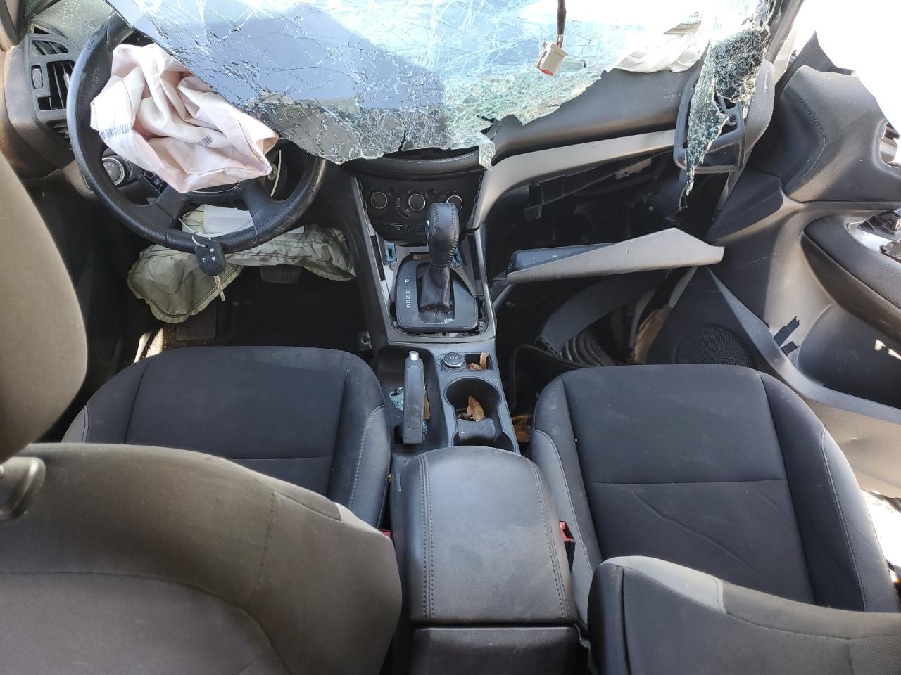 2015 Ford Escape S VIN: 1FMCU0F7XFUC37405 Lot: 92414095