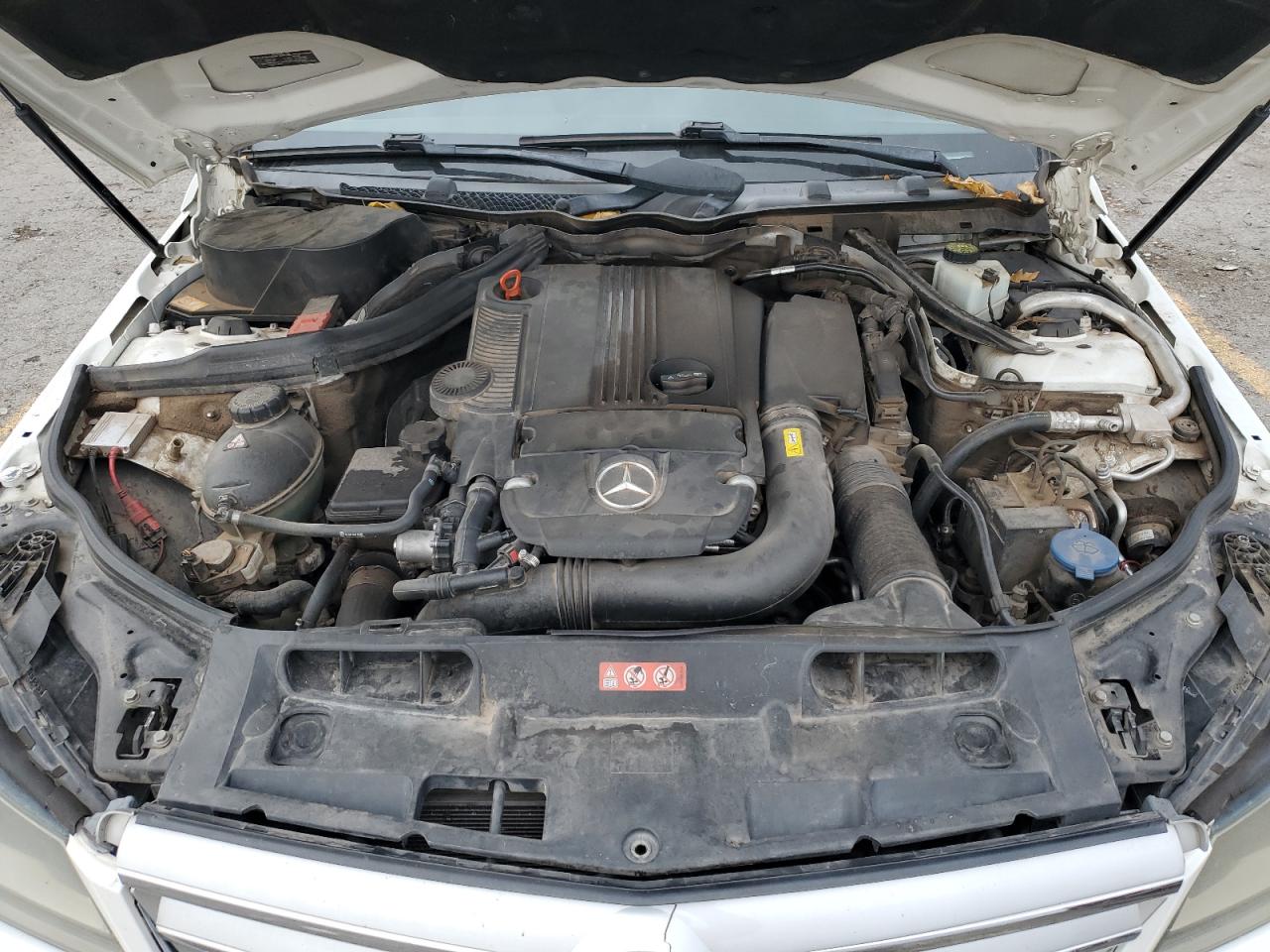 2013 Mercedes-Benz C 250 VIN: WDDGF4HB0DR275014 Lot: 92843865