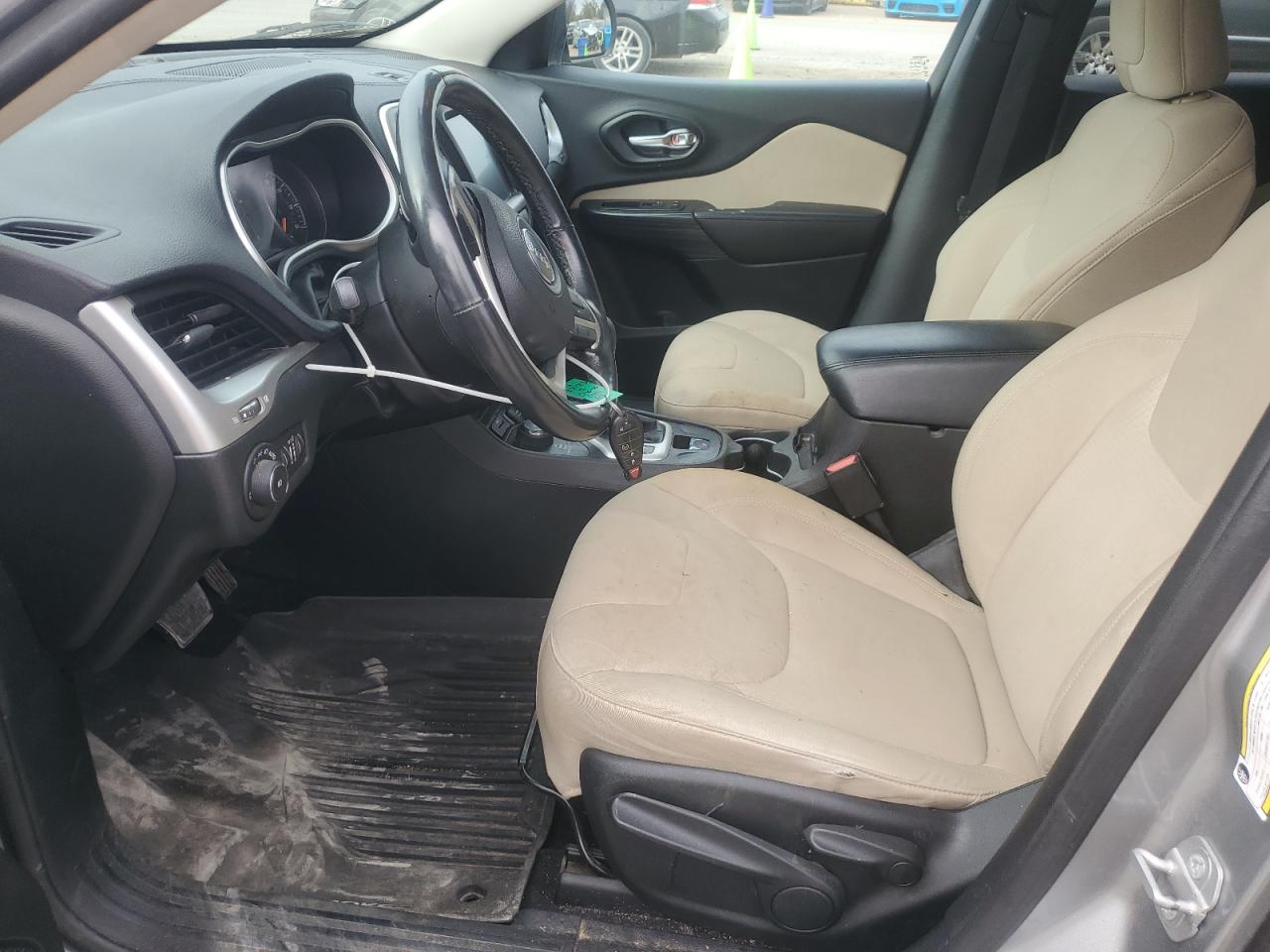 2015 Jeep Cherokee Latitude VIN: 1C4PJMCB2FW541086 Lot: 91657715