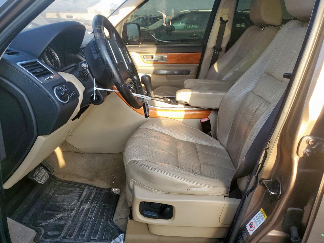 2010 Land Rover Range Rover Sport Lux VIN: SALSK2D42AA222863 Lot: 93216405