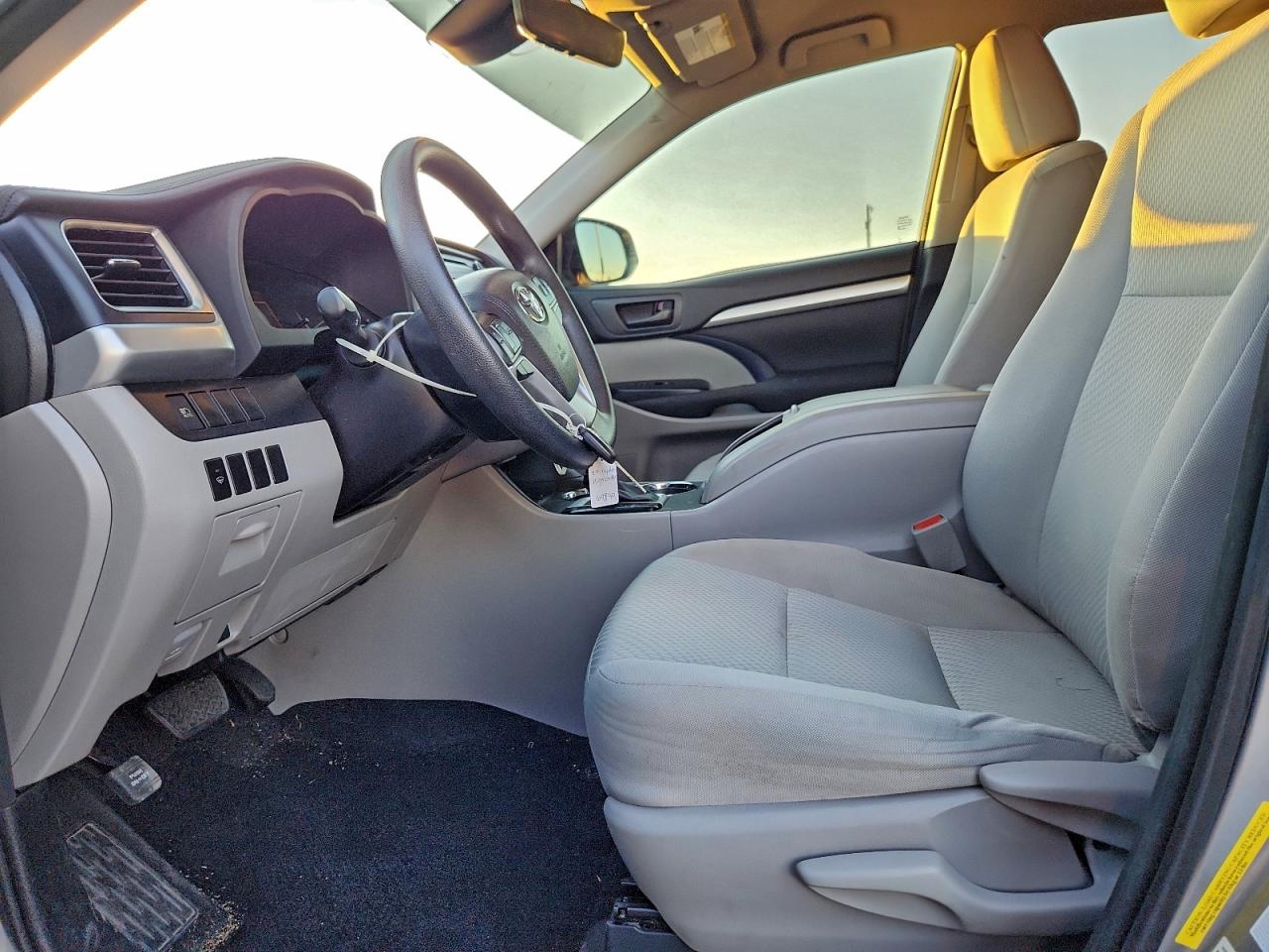 2017 Toyota Highlander Le VIN: 5TDZARFH8HS030698 Lot: 94474265