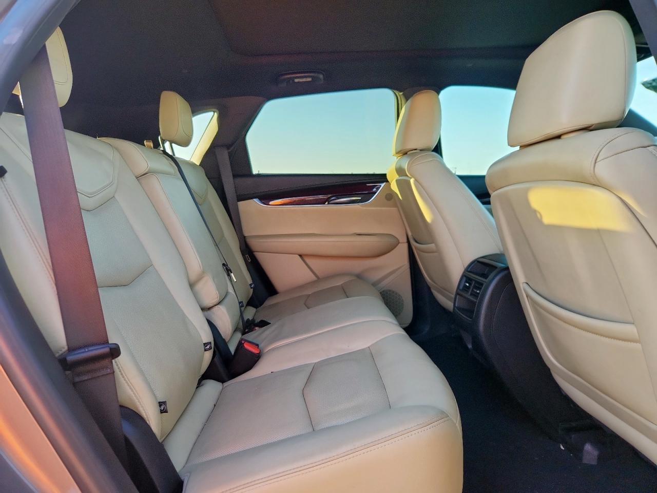 2018 Cadillac Xt5 Luxury VIN: 1GYKNCRS6JZ198803 Lot: 92512175