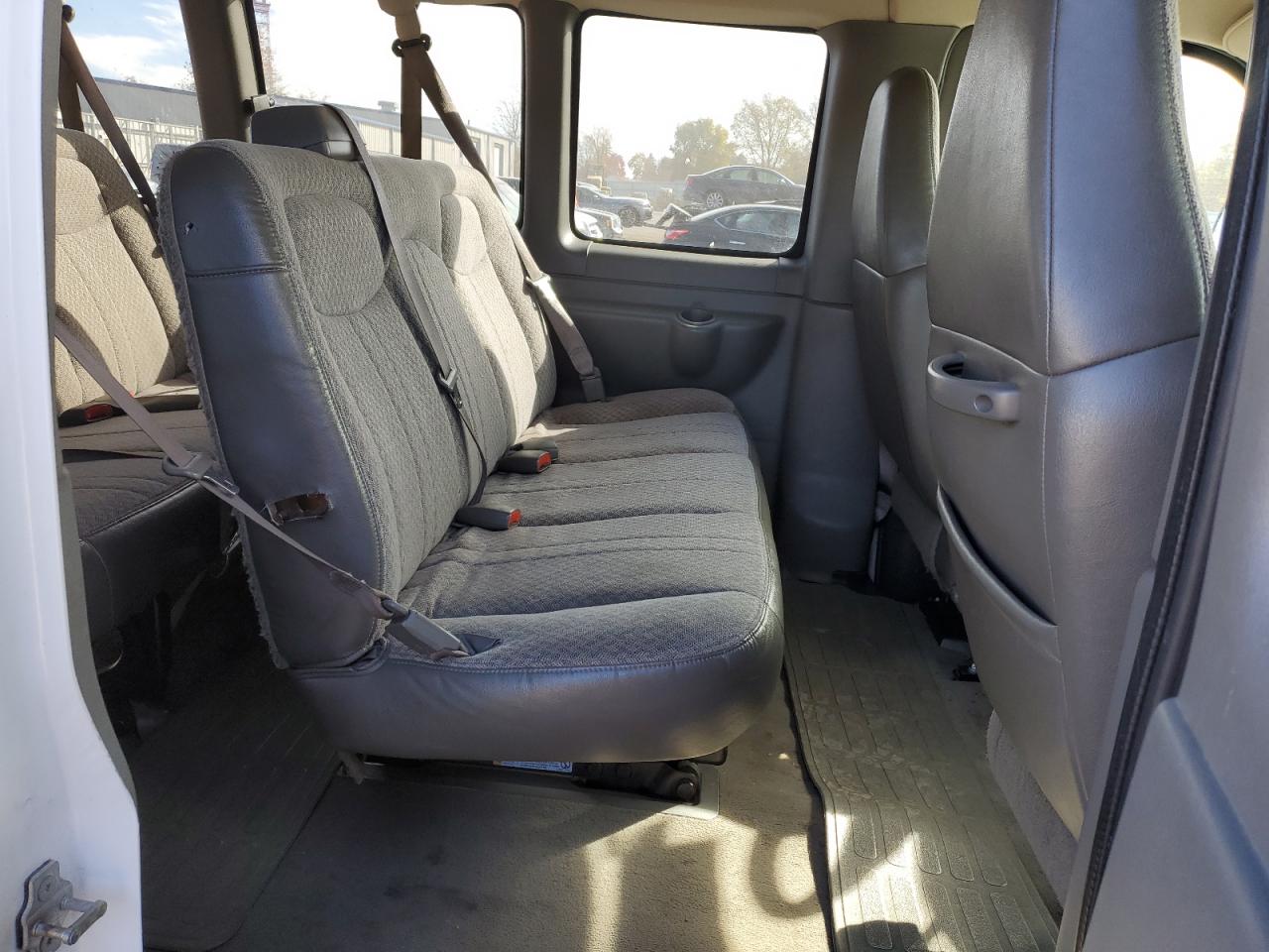 2005 GMC Savana G3500 VIN: 1GJHG35U551225830 Lot: 91573465