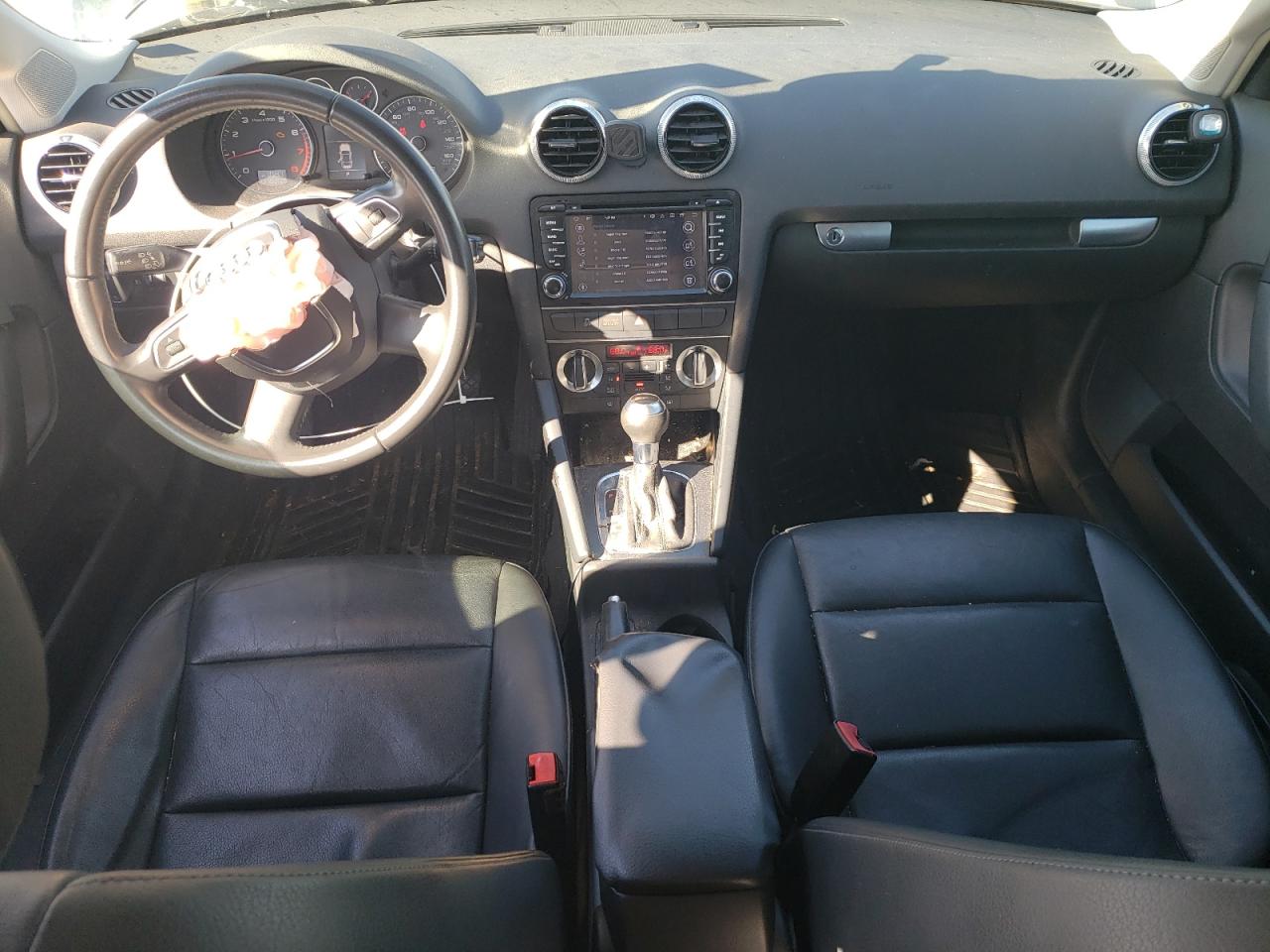 2013 Audi A3 Premium VIN: WAUBEAFM5DA000681 Lot: 93020095