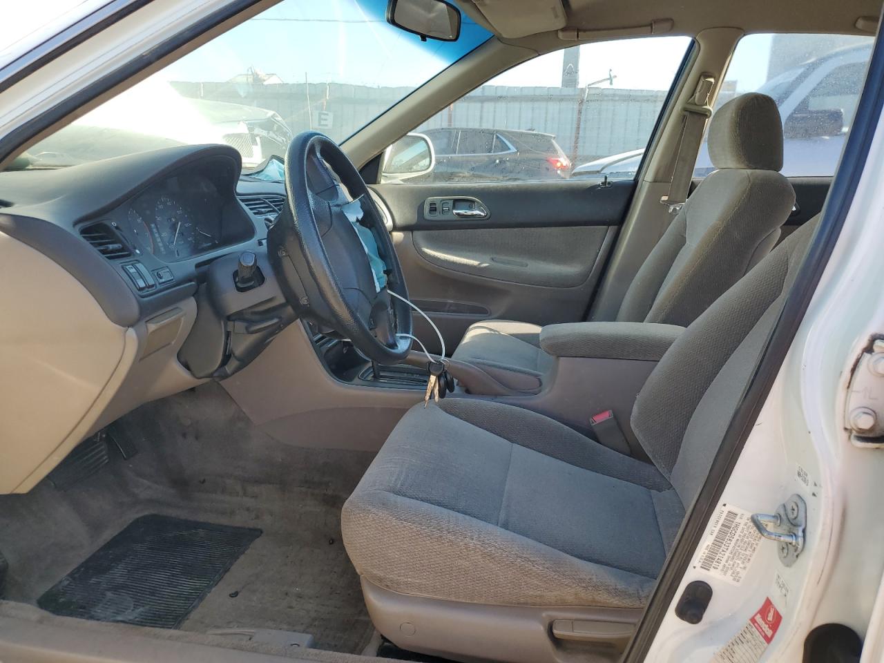 1996 Honda Accord Lx VIN: 1HGCD5633TA214819 Lot: 92358995