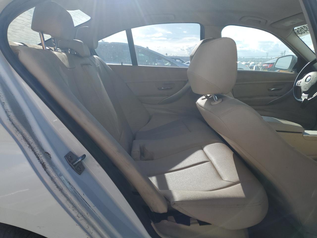 2015 BMW 320 I VIN: WBA3B1G56FNT02268 Lot: 93318465