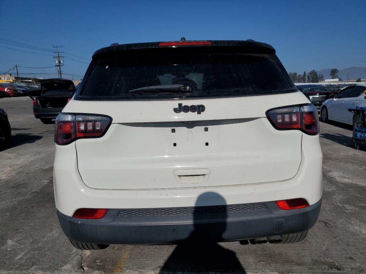 2018 Jeep Compass Latitude VIN: 3C4NJCBB1JT503124 Lot: 91097295
