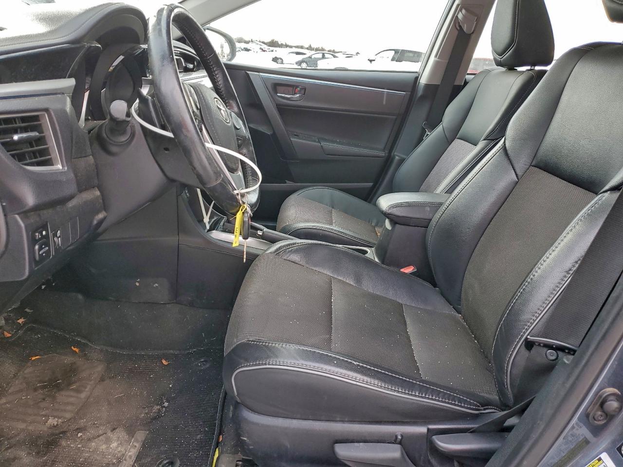 2015 Toyota Corolla L VIN: 2T1BURHE1FC468383 Lot: 94519565