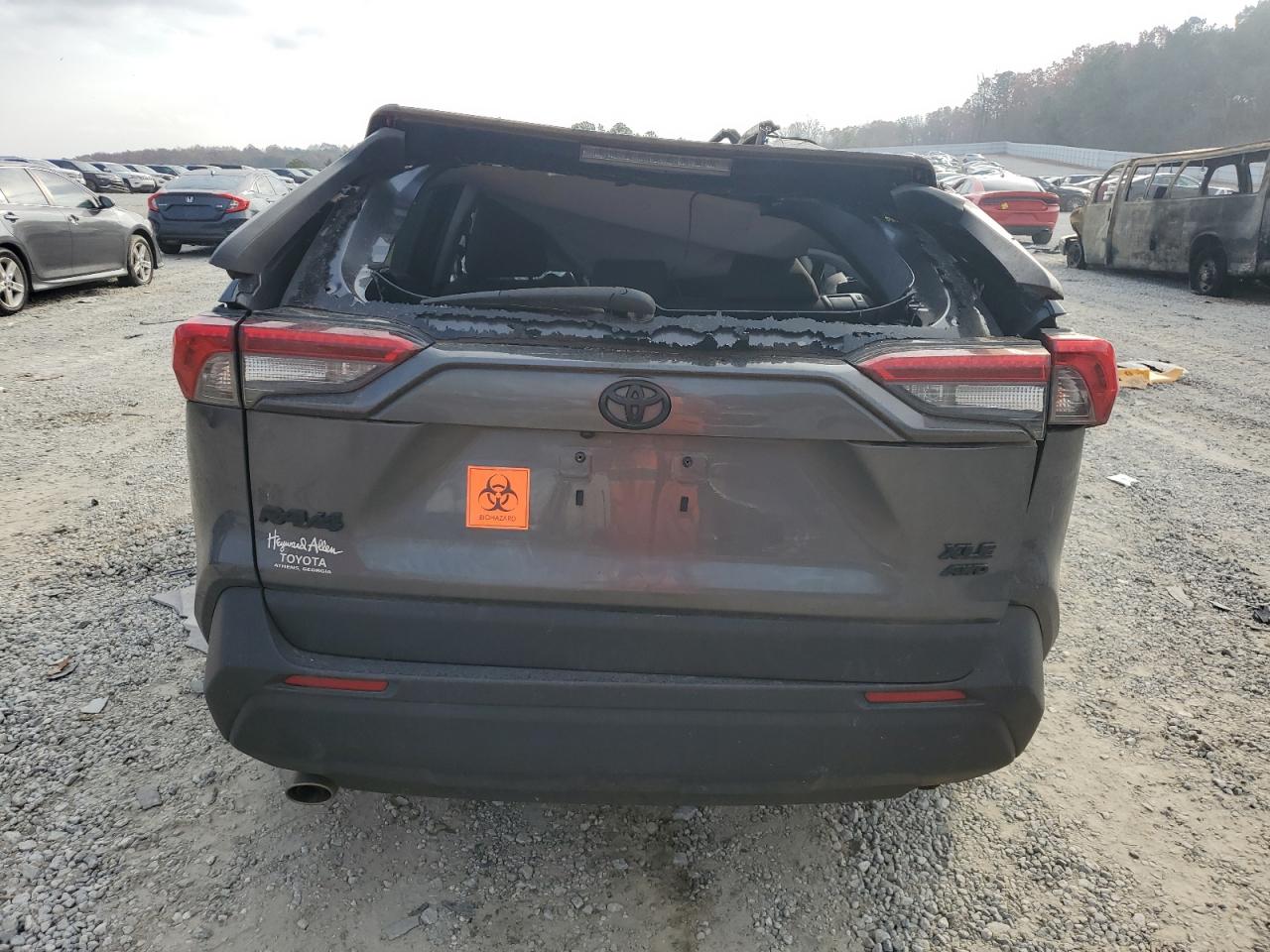 2020 Toyota Rav4 Xle VIN: 2T3P1RFV8LC126093 Lot: 93647495