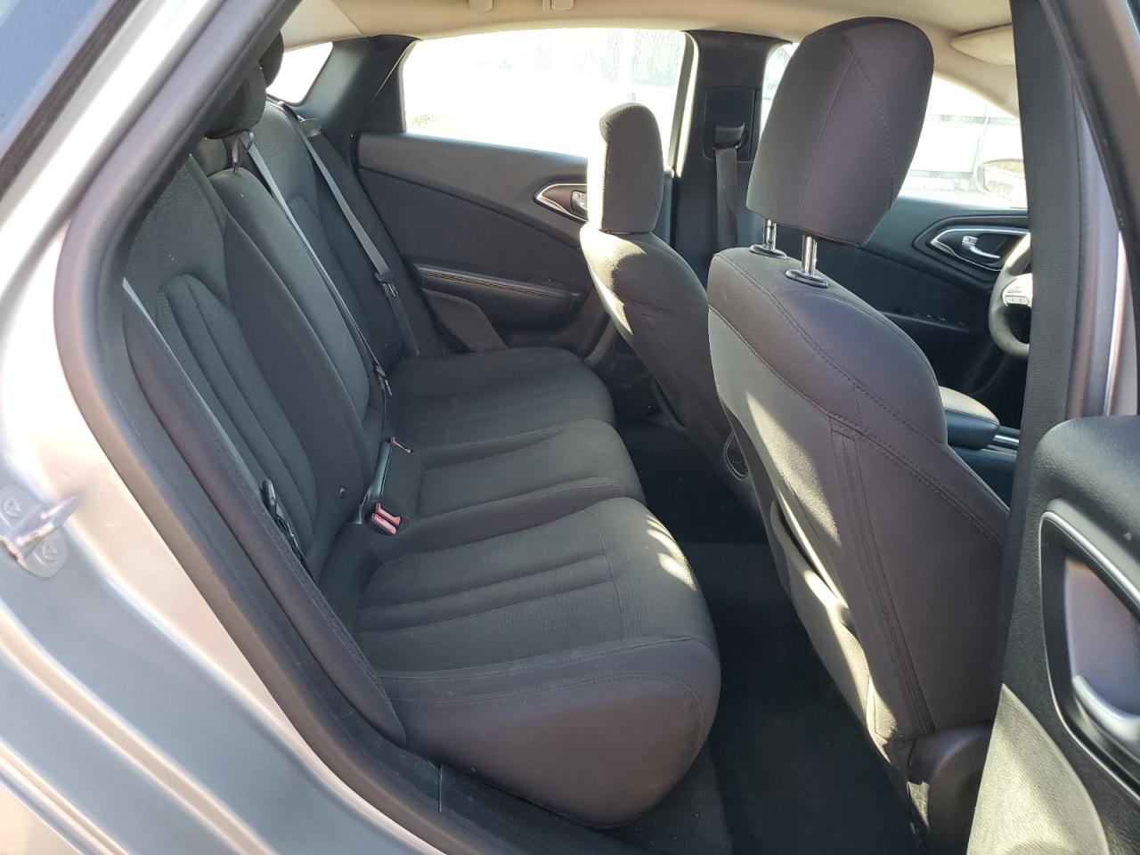 2015 Chrysler 200 Limited VIN: 1C3CCCAB2FN691456 Lot: 93538235