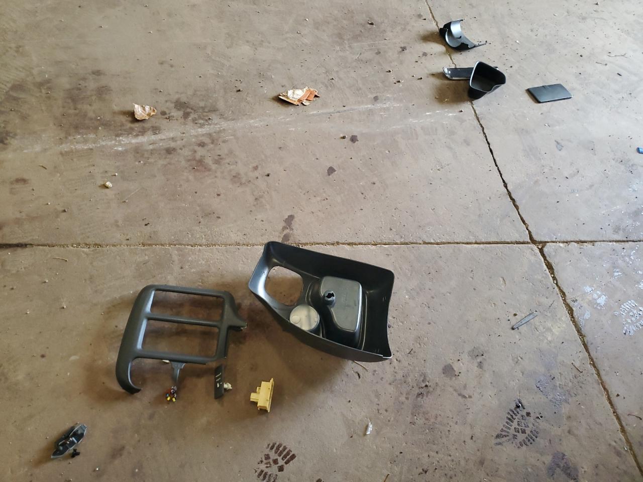 1998 GMC Sonoma VIN: 1GTCS1941W8512878 Lot: 90222395