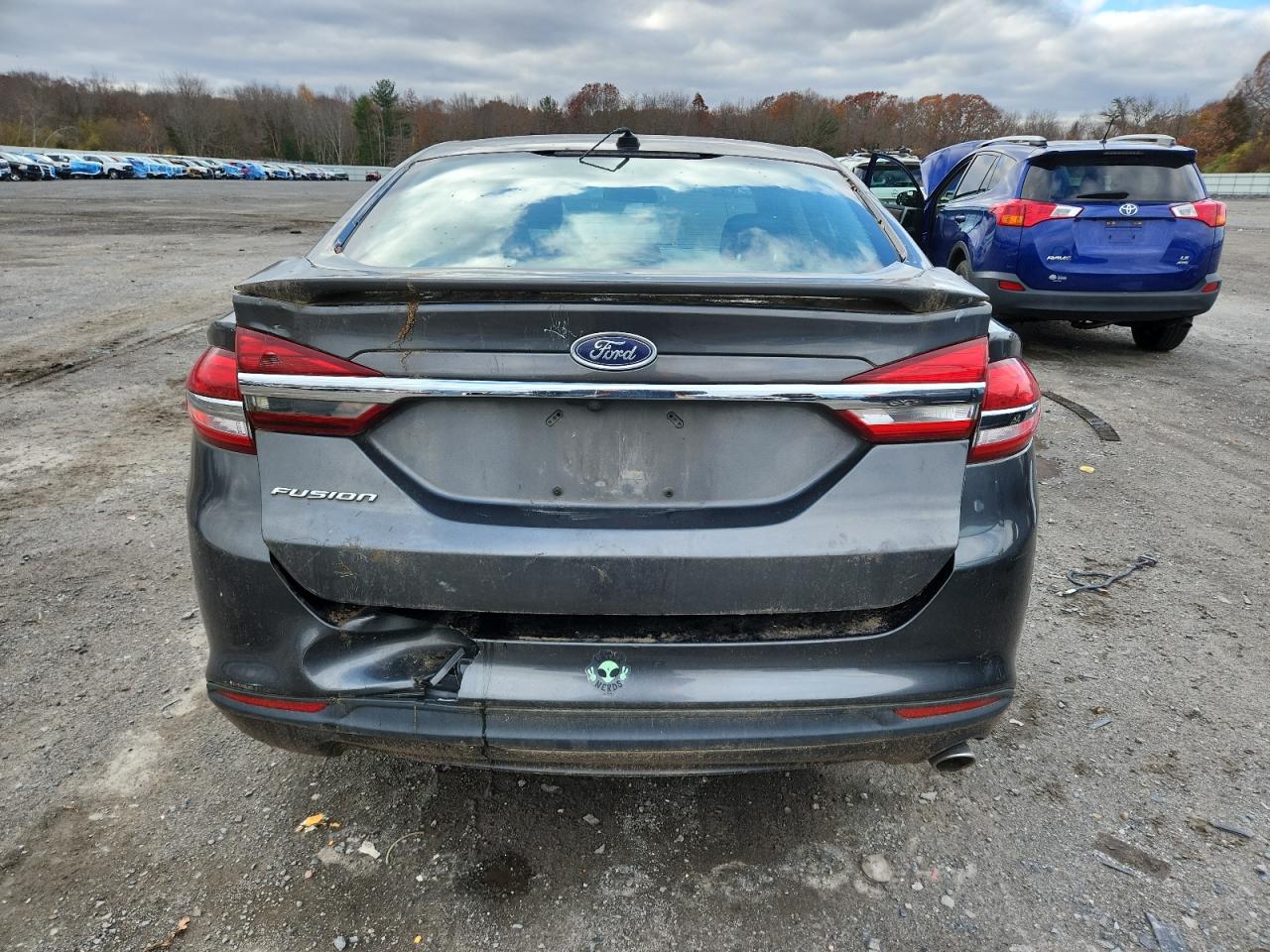 2017 Ford Fusion S VIN: 3FA6P0G76HR173404 Lot: 92033085