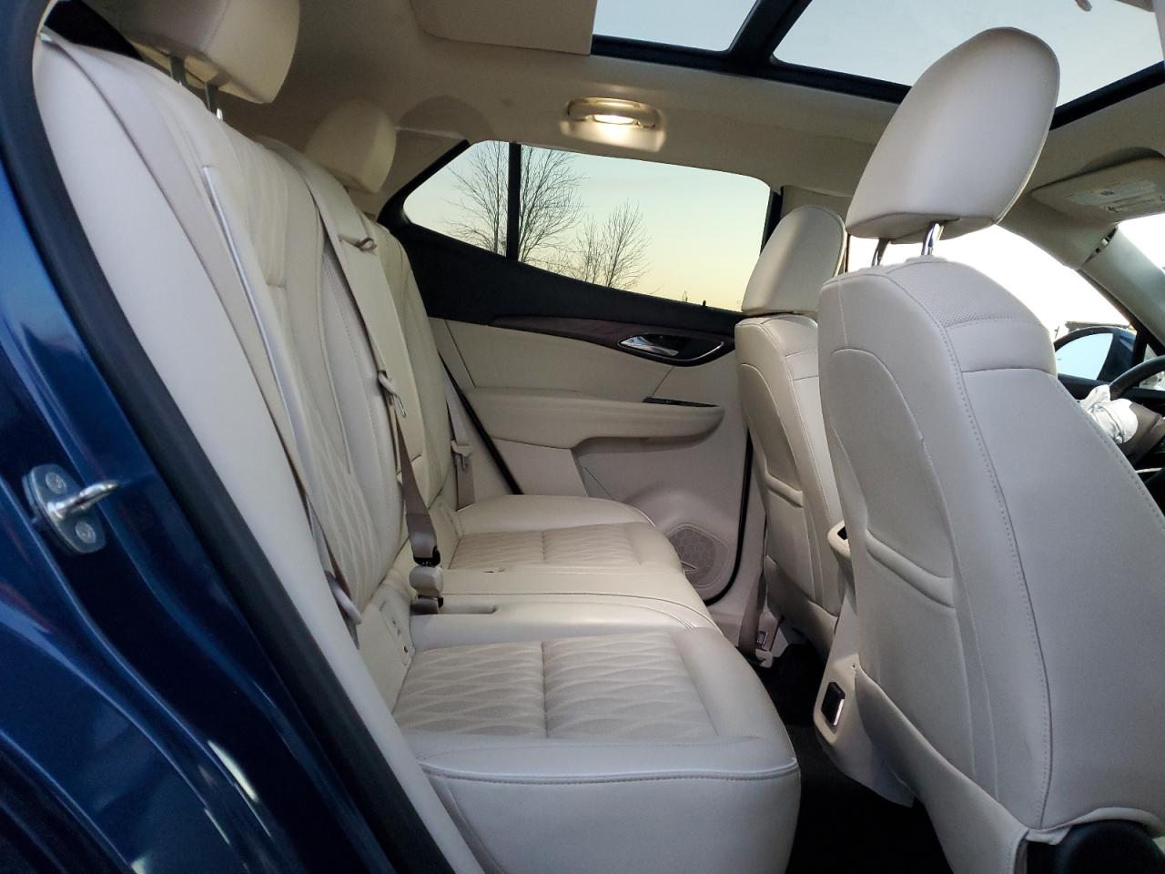 2022 Buick Envision Avenir VIN: LRBFZSR41ND157195 Lot: 92986745