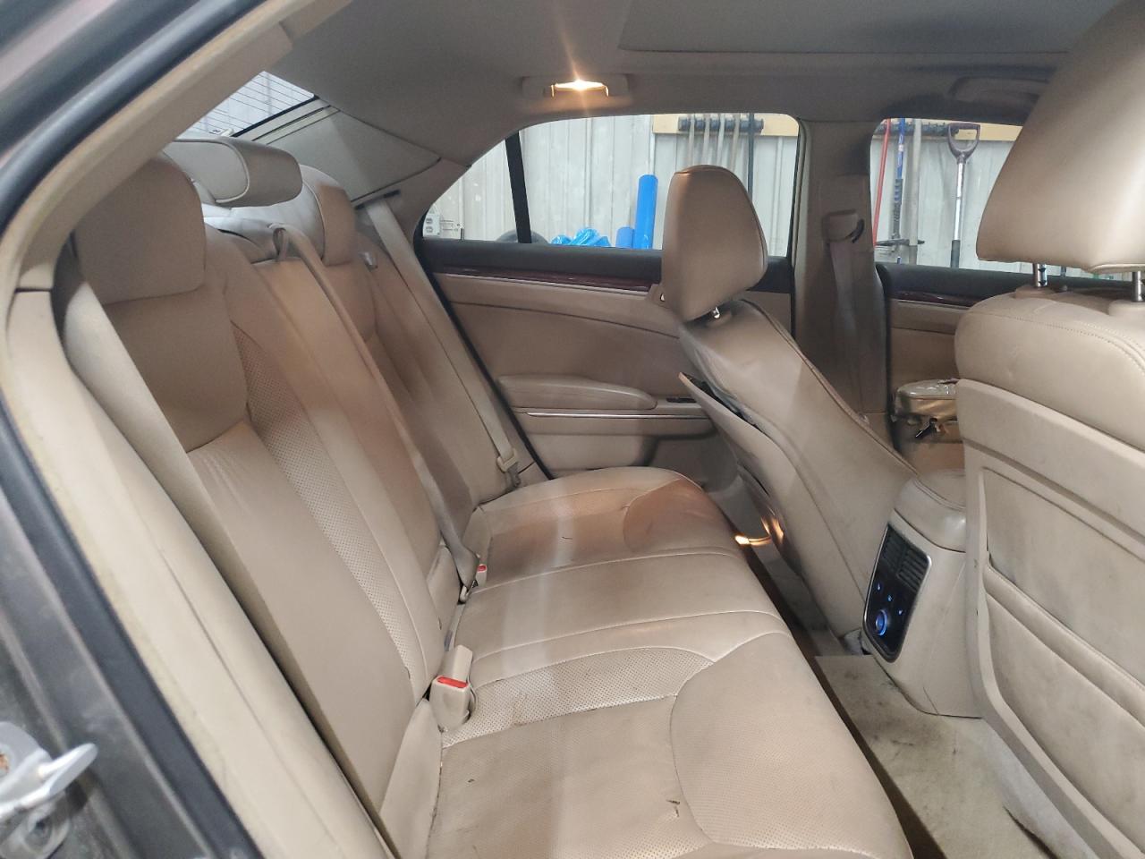 2011 Chrysler 300C VIN: 2C3CK6CT7BH560052 Lot: 92702825