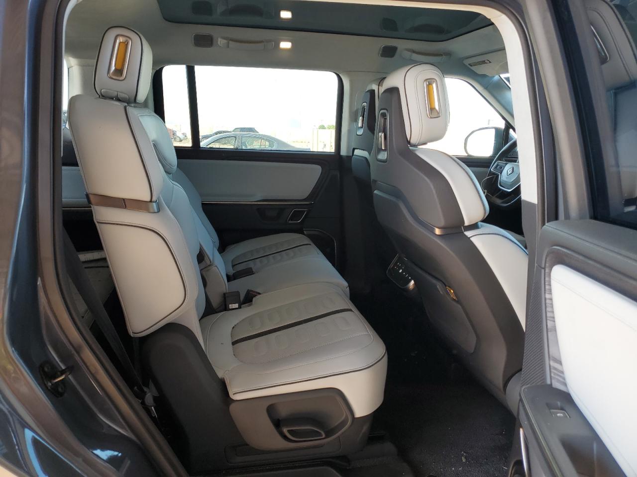 2023 Rivian R1S Adventure VIN: 7PDSGABA3PN009295 Lot: 92681115