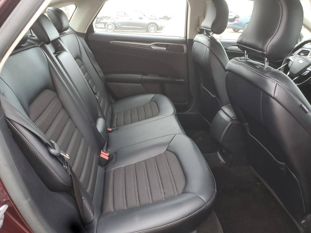 2017 Ford Fusion Se VIN: 3FA6P0HD3HR393765 Lot: 92640855