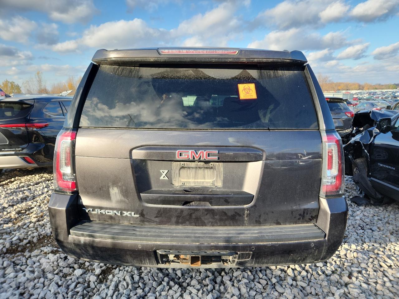 2017 GMC Yukon Xl K1500 Sle VIN: 1GKS2FKC3HR294566 Lot: 90991545