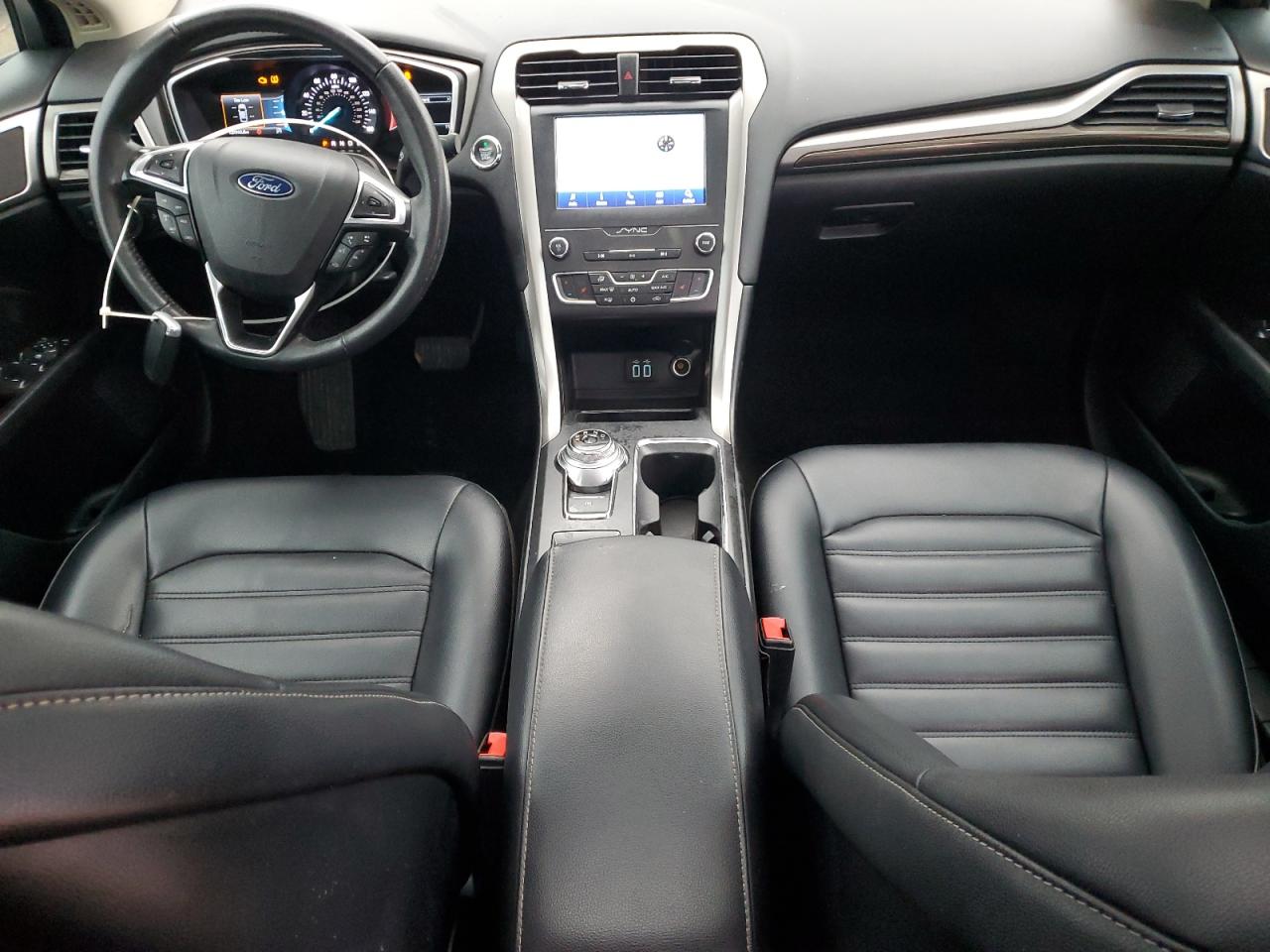 2020 Ford Fusion Sel VIN: 3FA6P0CD7LR151402 Lot: 92817845