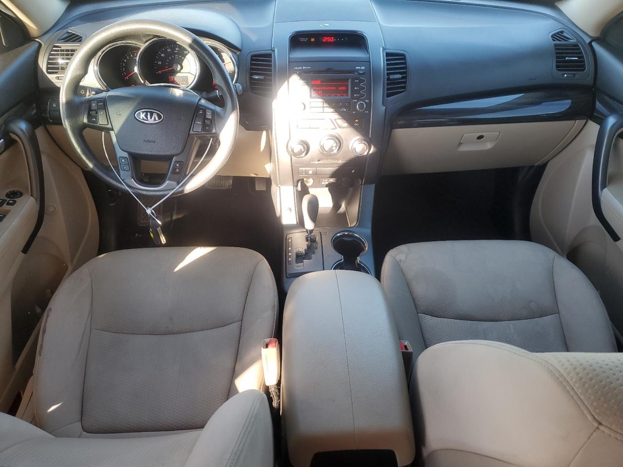 2012 Kia Sorento Base VIN: 5XYKT4A23CG298503 Lot: 92988575