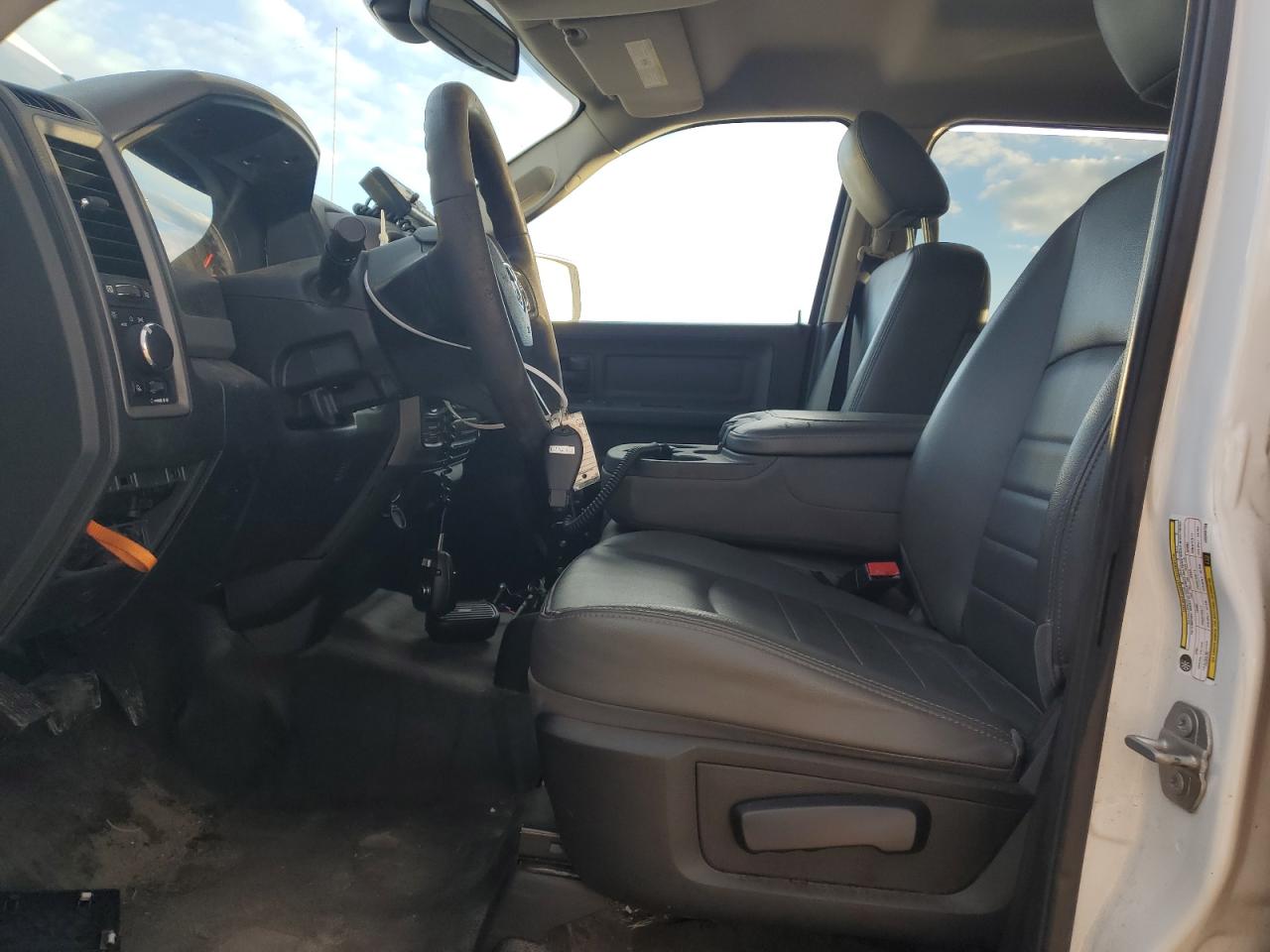 2018 Ram 1500 St VIN: 3C6RR7KG5JG246756 Lot: 90706805