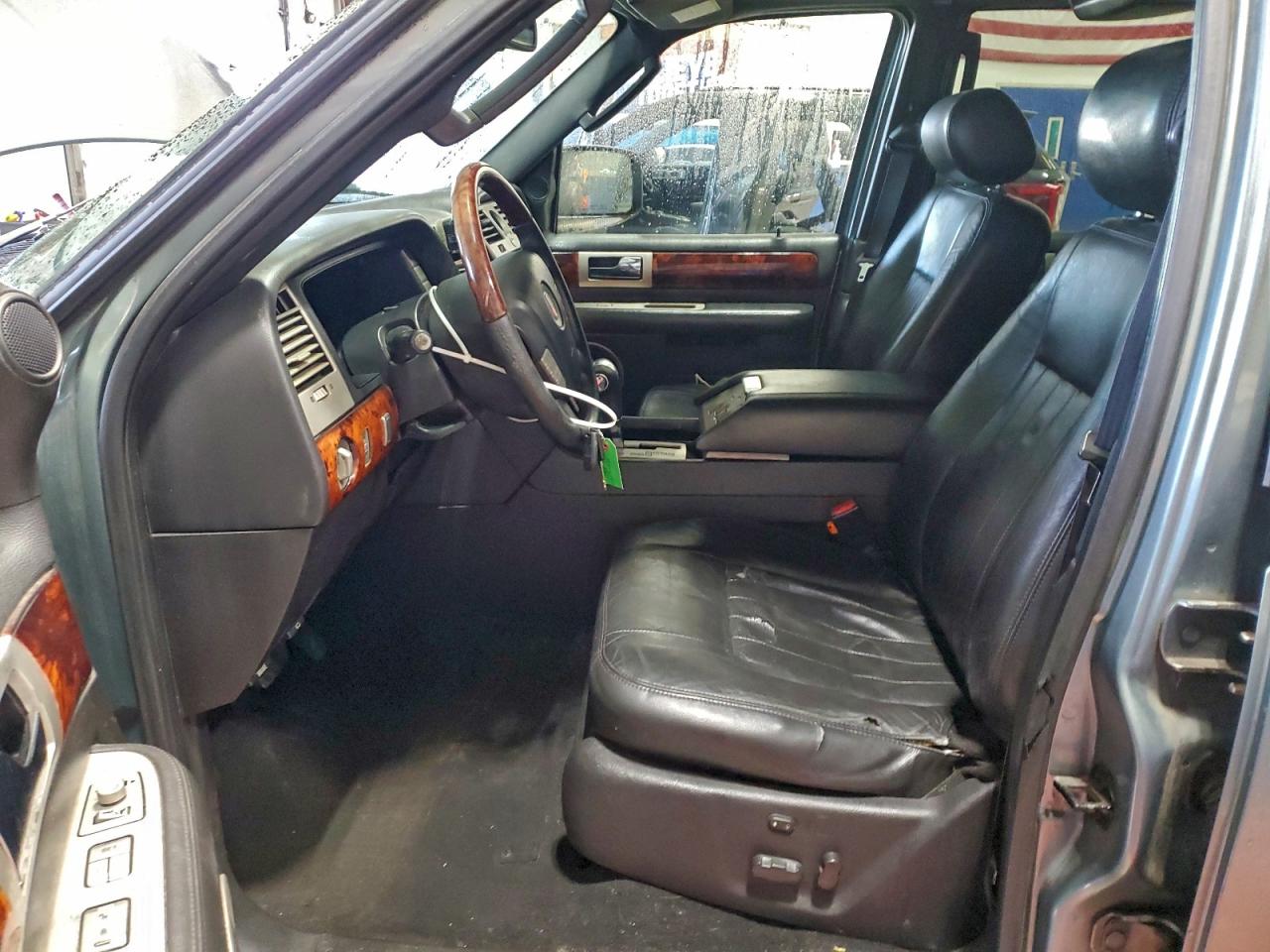 2006 Lincoln Navigator VIN: 5LMFU28536LJ10275 Lot: 93147235