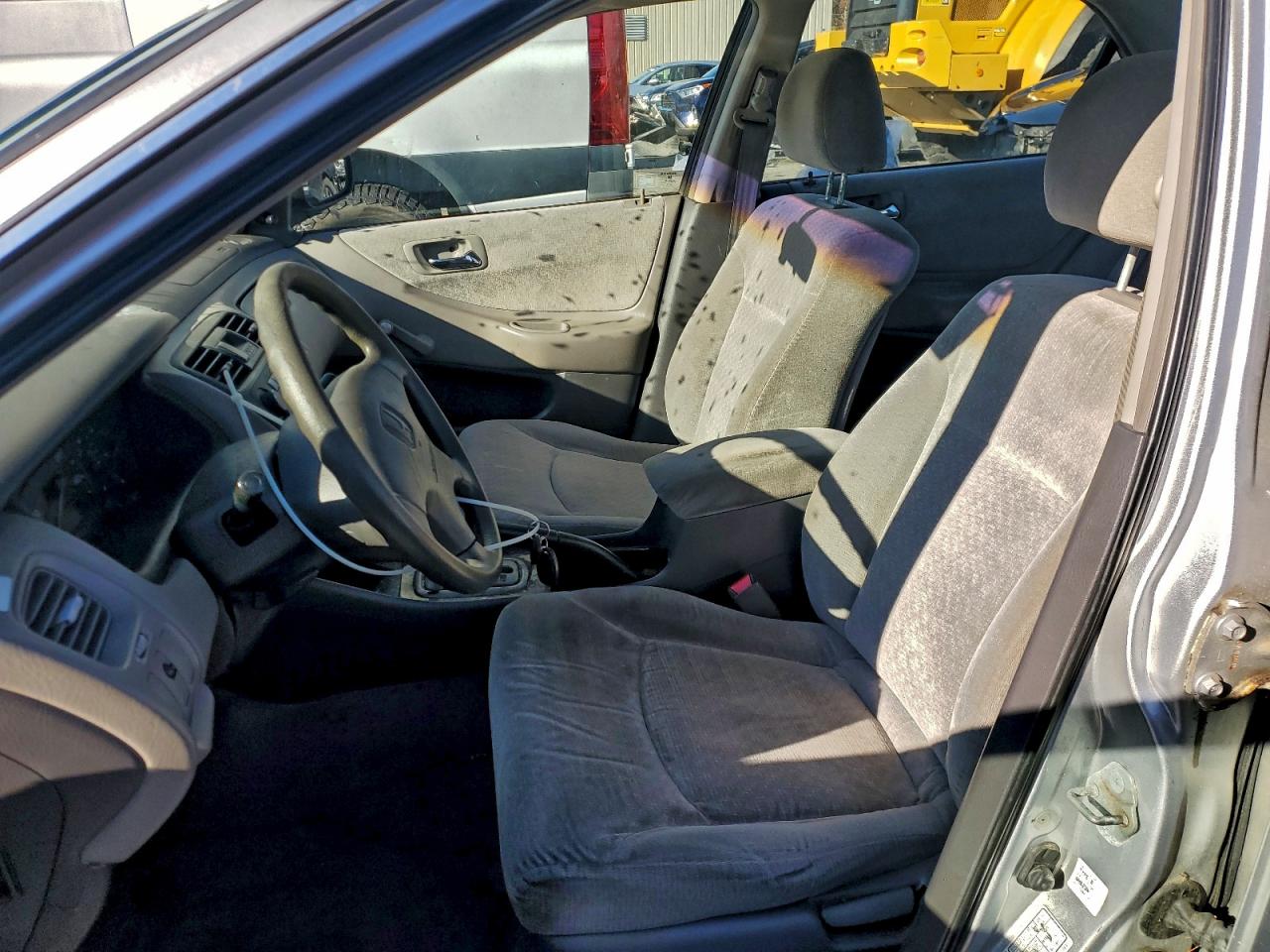 2001 Honda Accord Value VIN: 1HGCF86661A065082 Lot: 94135295