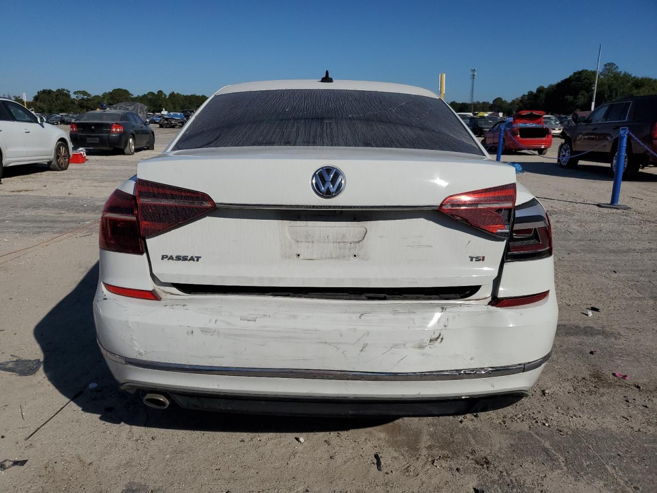 2017 Volkswagen Passat R-Line VIN: 1VWDT7A38HC048704 Lot: 91972225