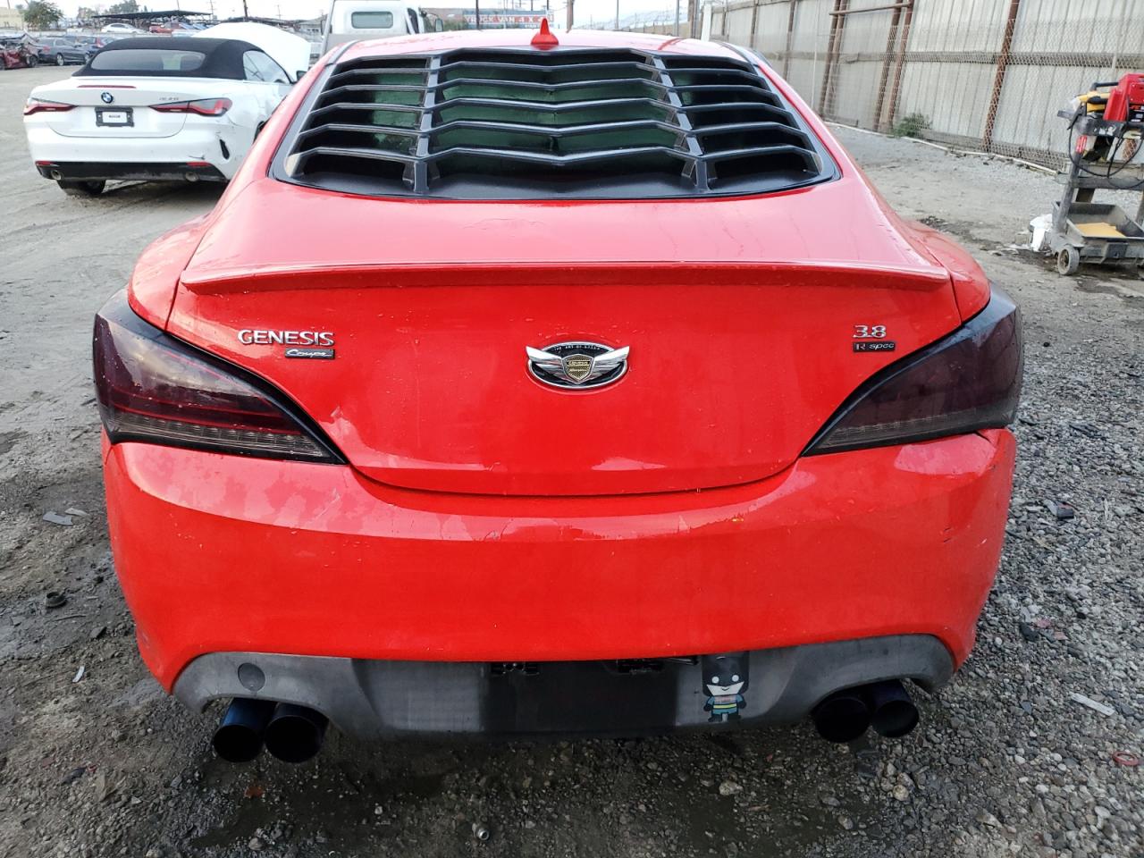 2015 Hyundai Genesis Coupe 3.8L VIN: KMHHU6KJ8FU124028 Lot: 92661075