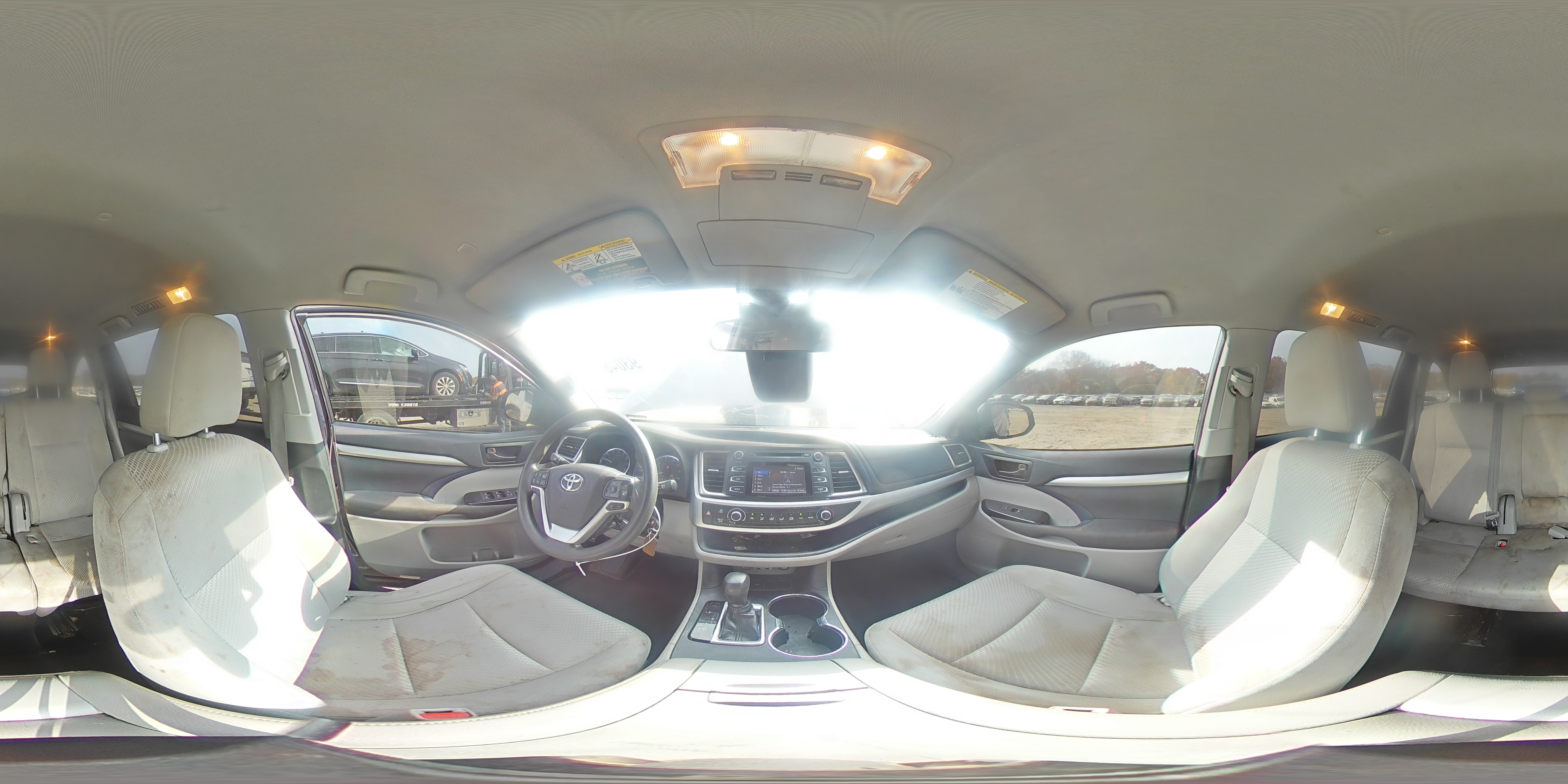 2019 Toyota Highlander Le VIN: 5TDZARFH7KS057172 Lot: 93046765