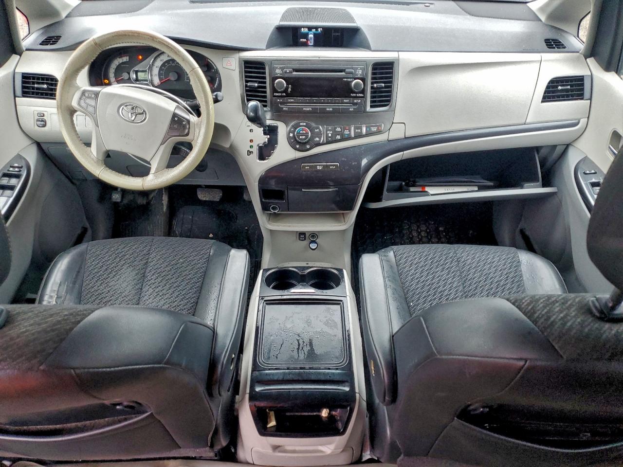 2014 Toyota Sienna Sport VIN: 5TDXK3DC9ES451916 Lot: 92425065