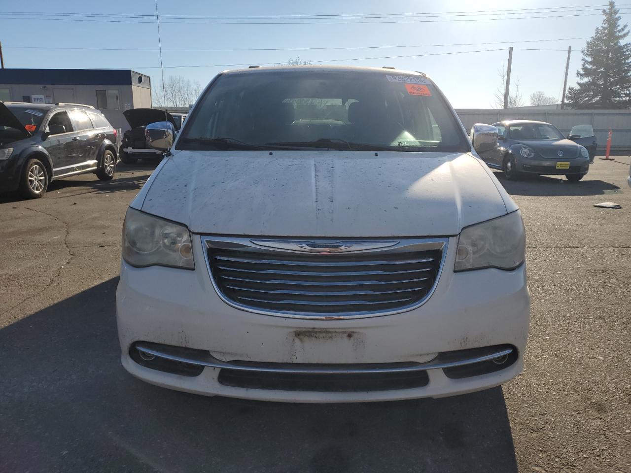 2001 Chrysler Town & Country Touring L VIN: 2A4RR8DG0BR703300 Lot: 92622155