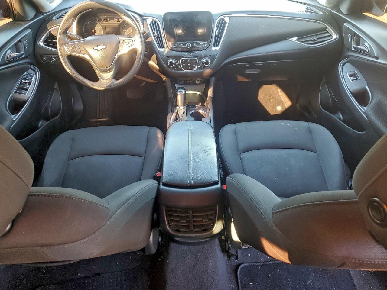 2020 Chevrolet Malibu Lt VIN: 1G1ZD5ST2LF044057 Lot: 94340005