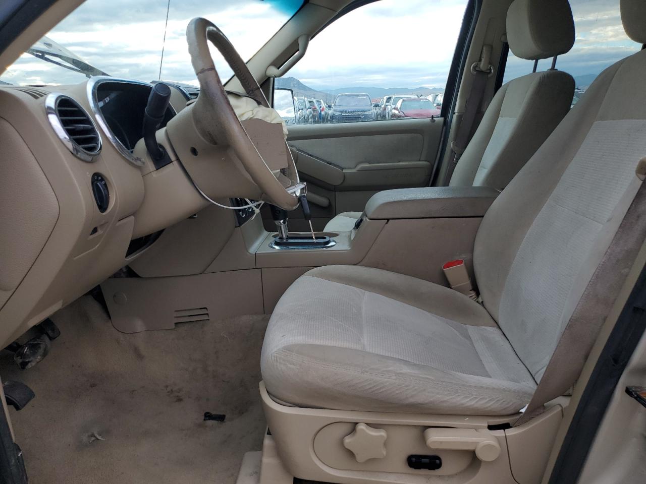 2007 Ford Explorer Xlt VIN: 1FMEU73E77UB57565 Lot: 92978385