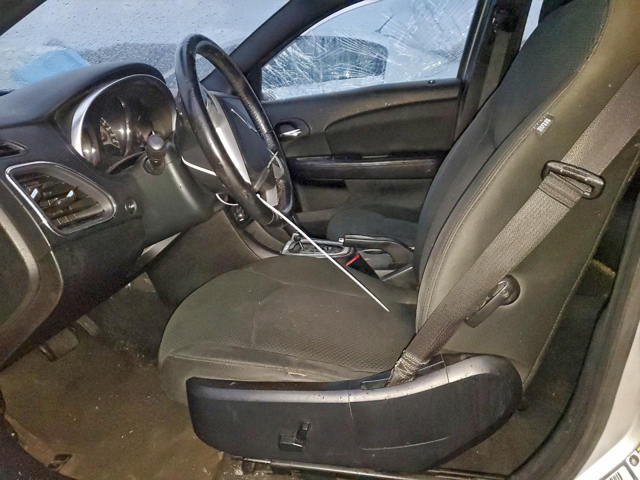 2011 Chrysler 200 Touring VIN: 1C3BC1FG1BN553082 Lot: 94268745