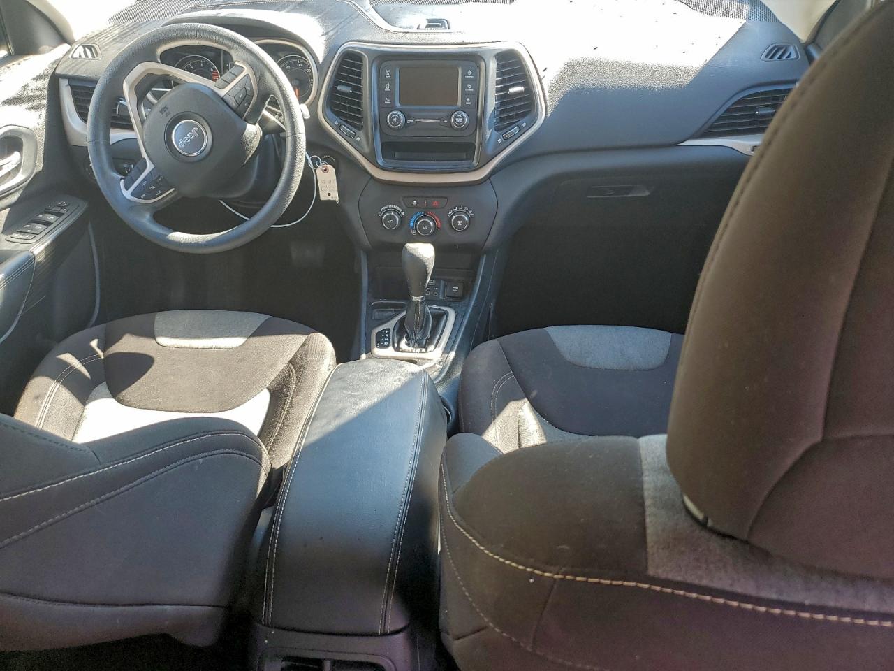 2016 Jeep Cherokee Sport VIN: 1C4PJLAB1GW216766 Lot: 94042445