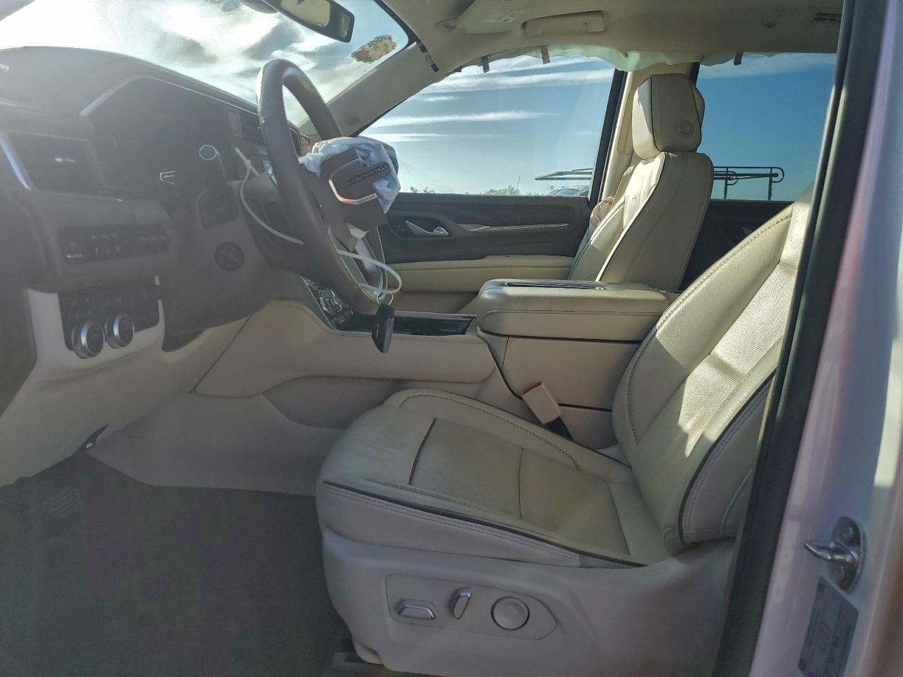 2022 GMC Yukon Xl Denali VIN: 1GKS2JKL8NR305057 Lot: 94453895