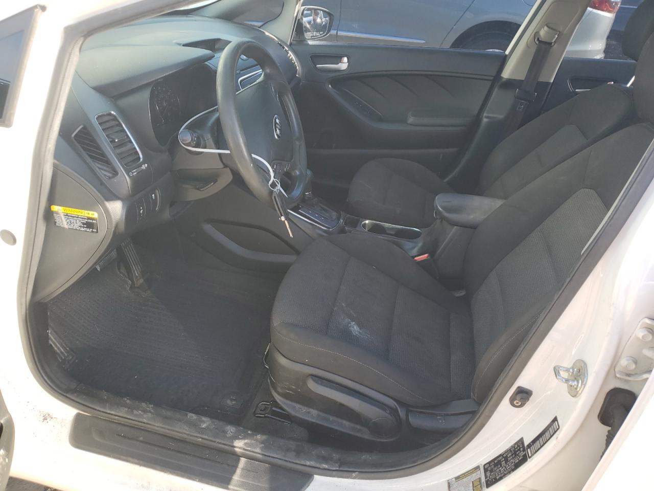 2018 Kia Forte Lx VIN: 3KPFK4A78JE243703 Lot: 87252745