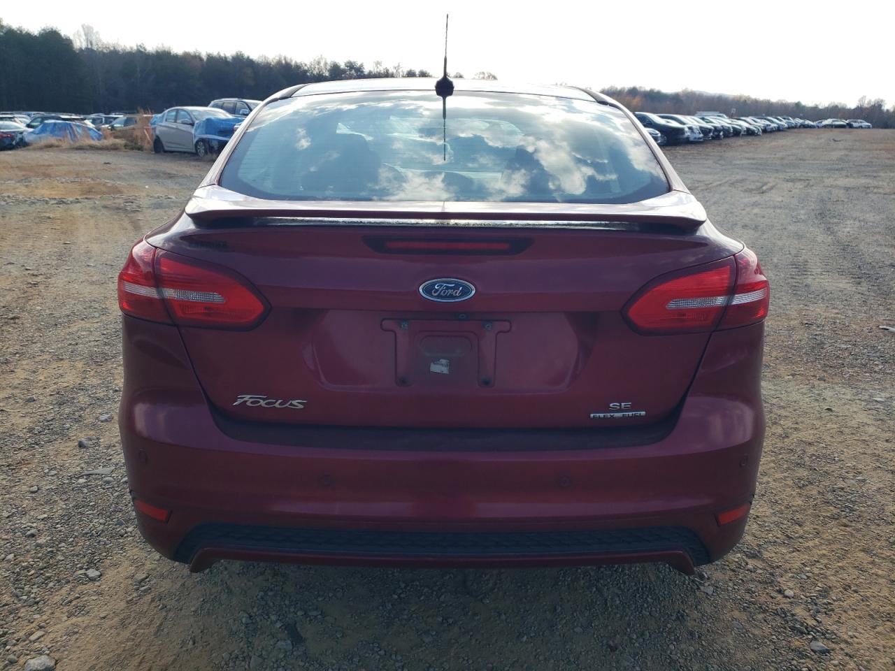 2015 Ford Focus Se VIN: 1FADP3F22FL311627 Lot: 93532225