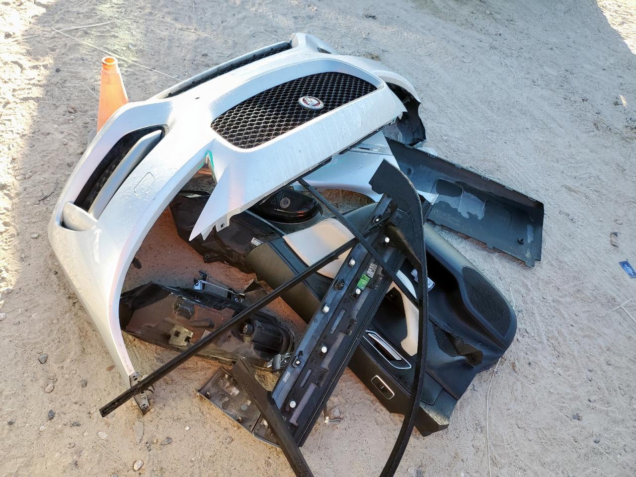 2018 Jaguar F-Pace R - Sport VIN: SADCL2FX7JA277944 Lot: 91907235