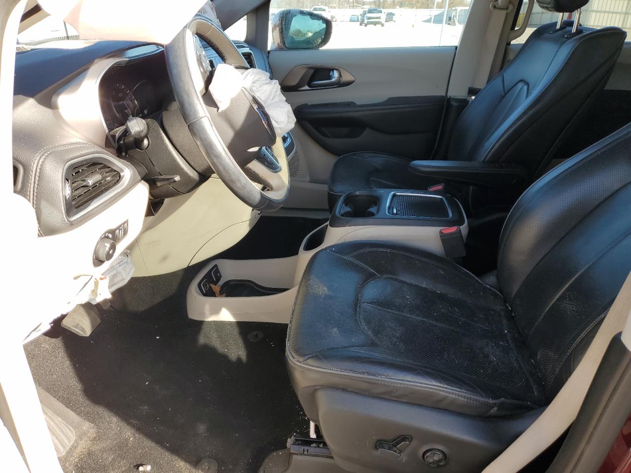 2017 Chrysler Pacifica Limited VIN: 2C4RC1GG0HR712145 Lot: 92858185