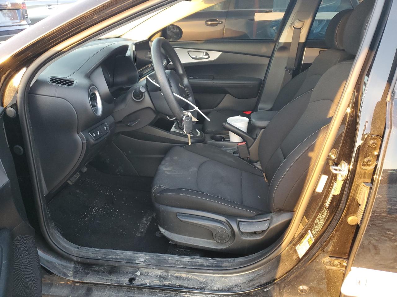 2023 Kia Forte Lx VIN: 3KPF24AD4PE690057 Lot: 92805785