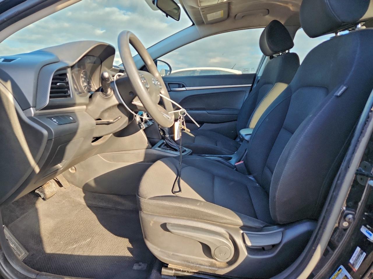 2019 Hyundai Elantra Se VIN: KMHD74LFXKU847202 Lot: 93970585