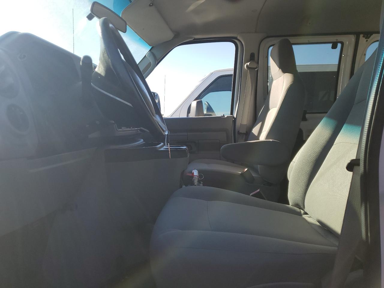 2012 Ford Econoline E350 Super Duty Wagon VIN: 1FBNE3BL7CDA53232 Lot: 91510015