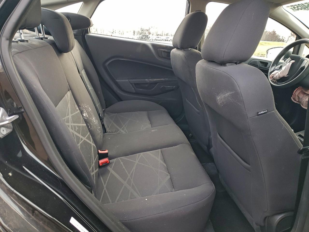 2015 Ford Fiesta S VIN: 3FADP4AJ9FM129099 Lot: 93954055