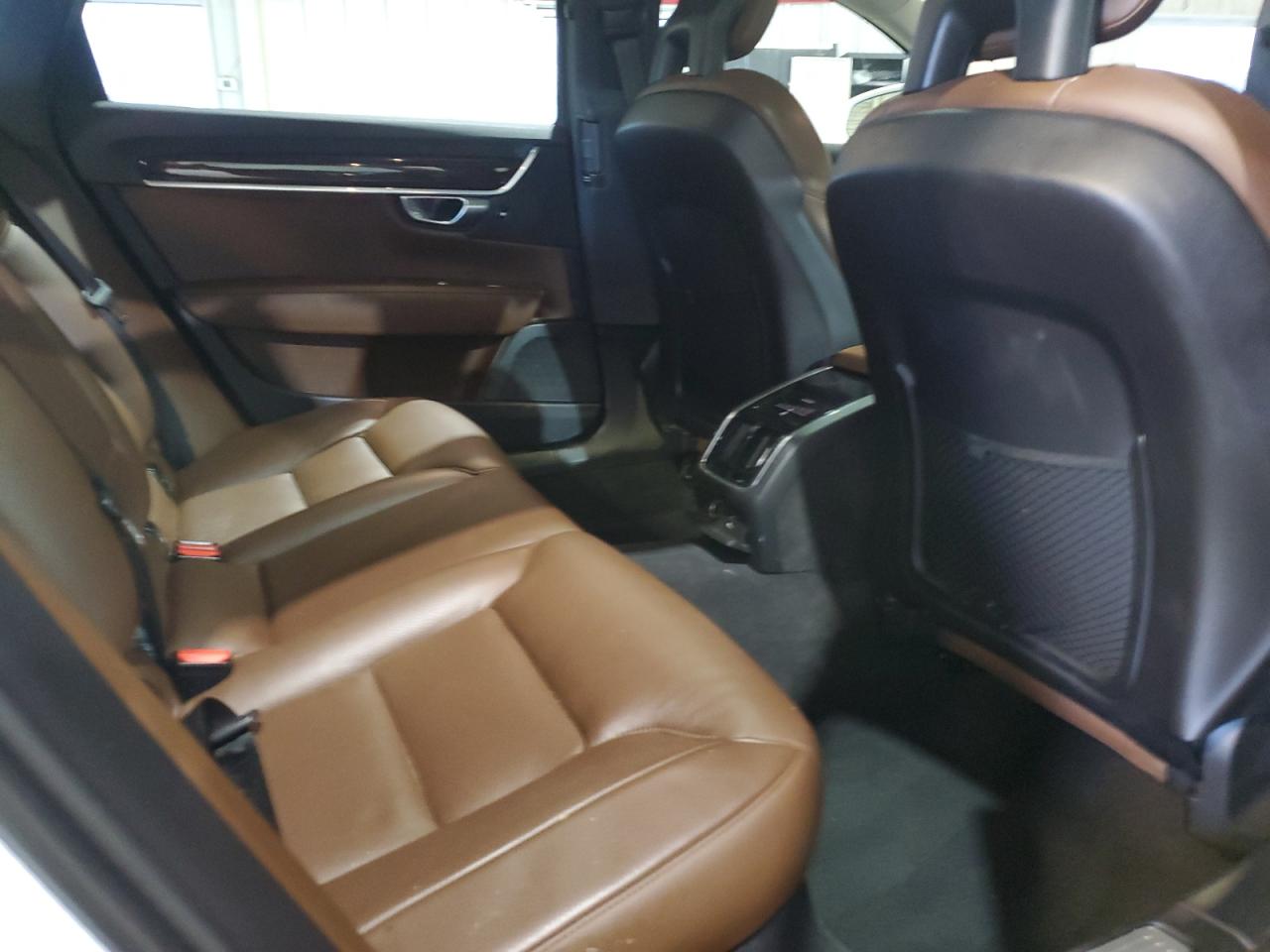 2018 Volvo S90 T5 Momentum VIN: LVY982MK5JP016235 Lot: 91518575