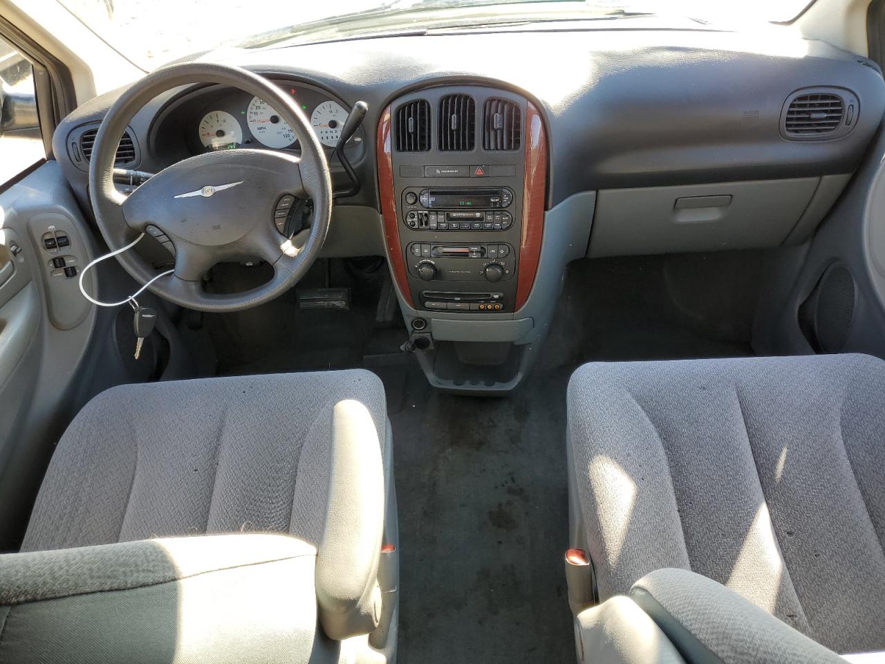 2005 Chrysler Town & Country VIN: 1C4GP45R45B439772 Lot: 91952795